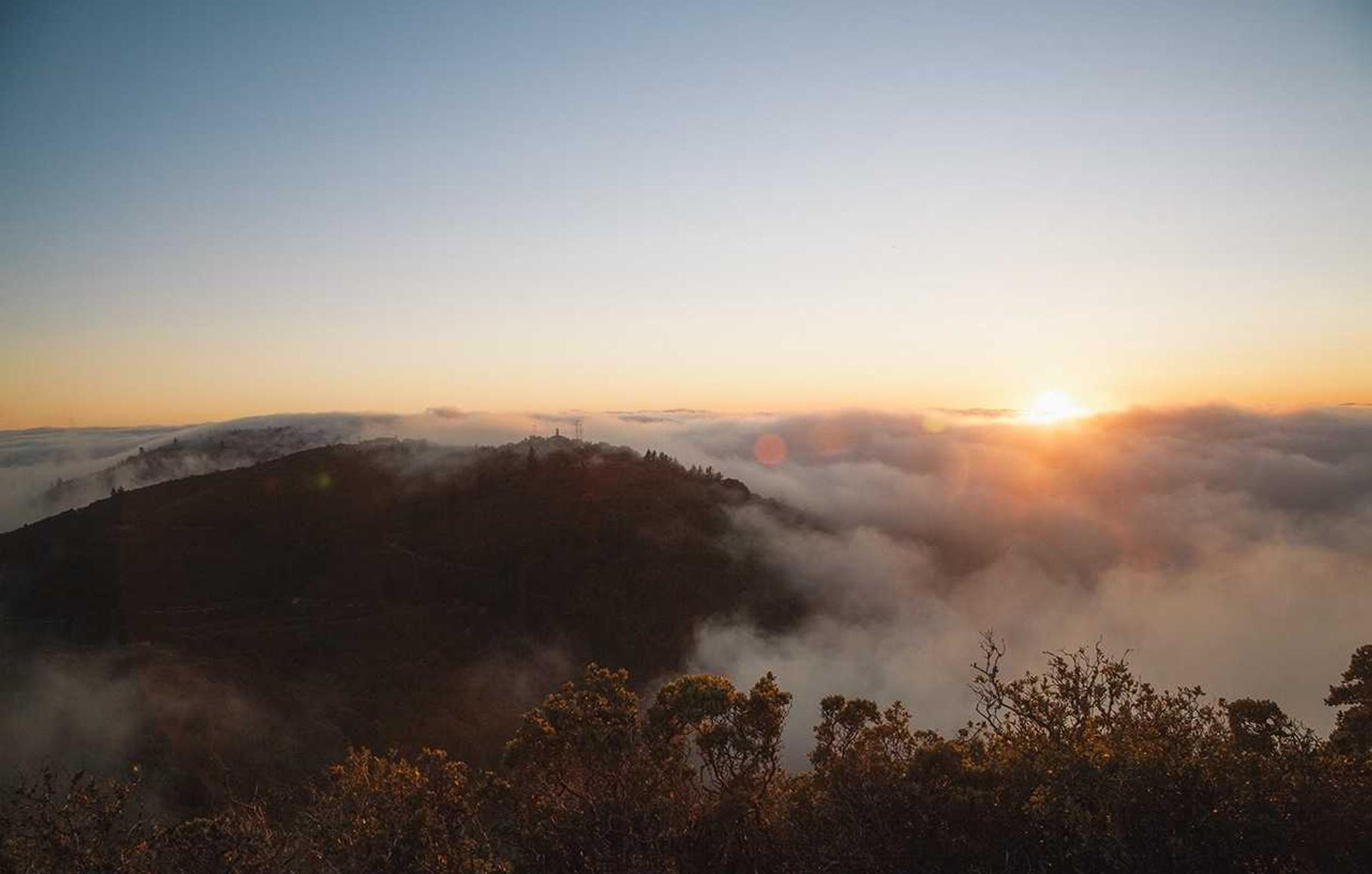 微信新老号买卖:疯狂赛车游戏详情下载教程app